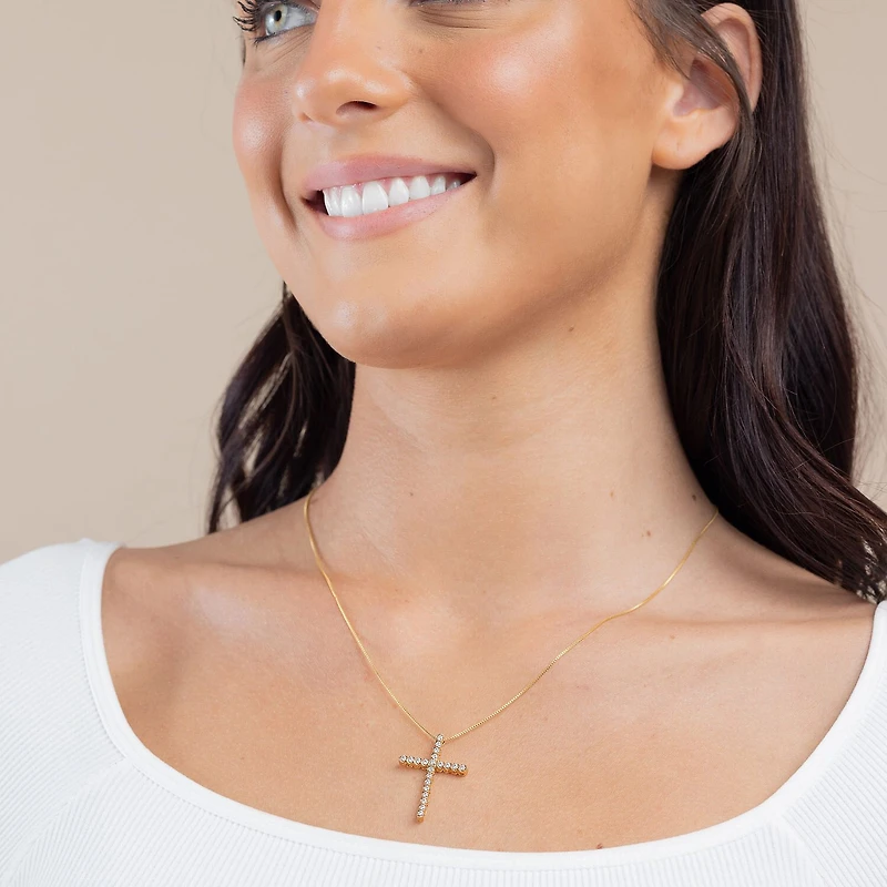 (G / Si2) Womens 1/2 CT. T.W. Lab Grown White Diamond 14K Gold Cross 18 Inch Pendant Necklace