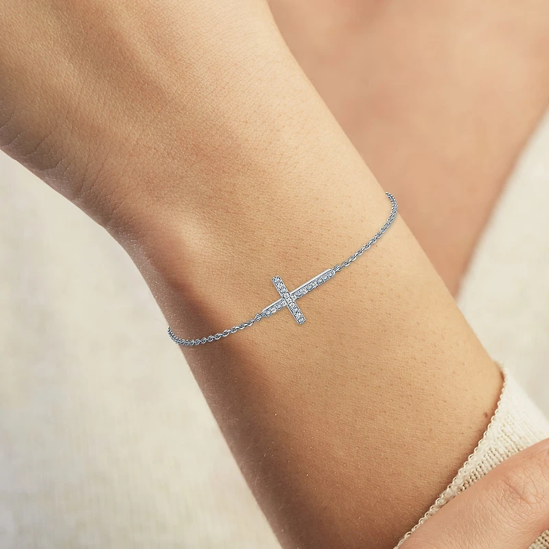Diamond Accent (G-H / Si2-I1) Womens Sterling Silver 18 Inch Cable Cross Chain Bracelet