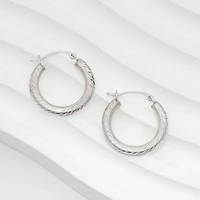 Womens 10K Gold 18mm Round Hoop Earrings
