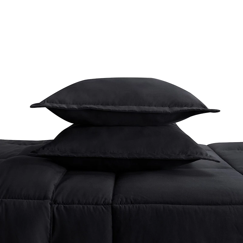 Serta Simply Clean™ Midweight Antimicrobial Treated Comforter Set