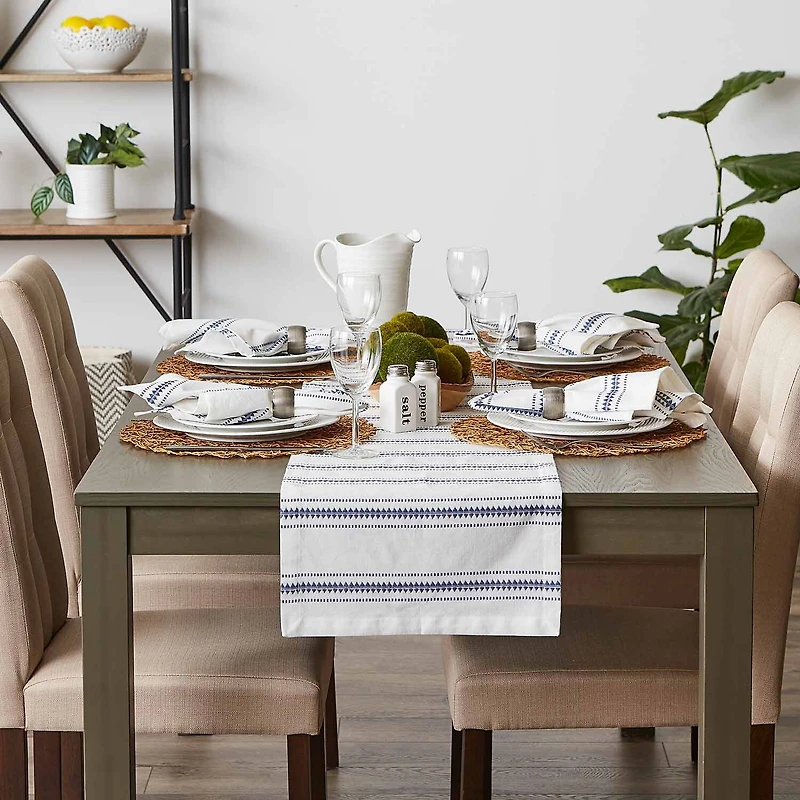 Design Imports Black Zig Dobby Stripe Table Runner