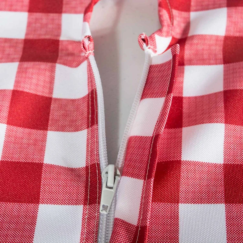 Design Imports Tango Red Check Outdoor With Zipper Tablecloth