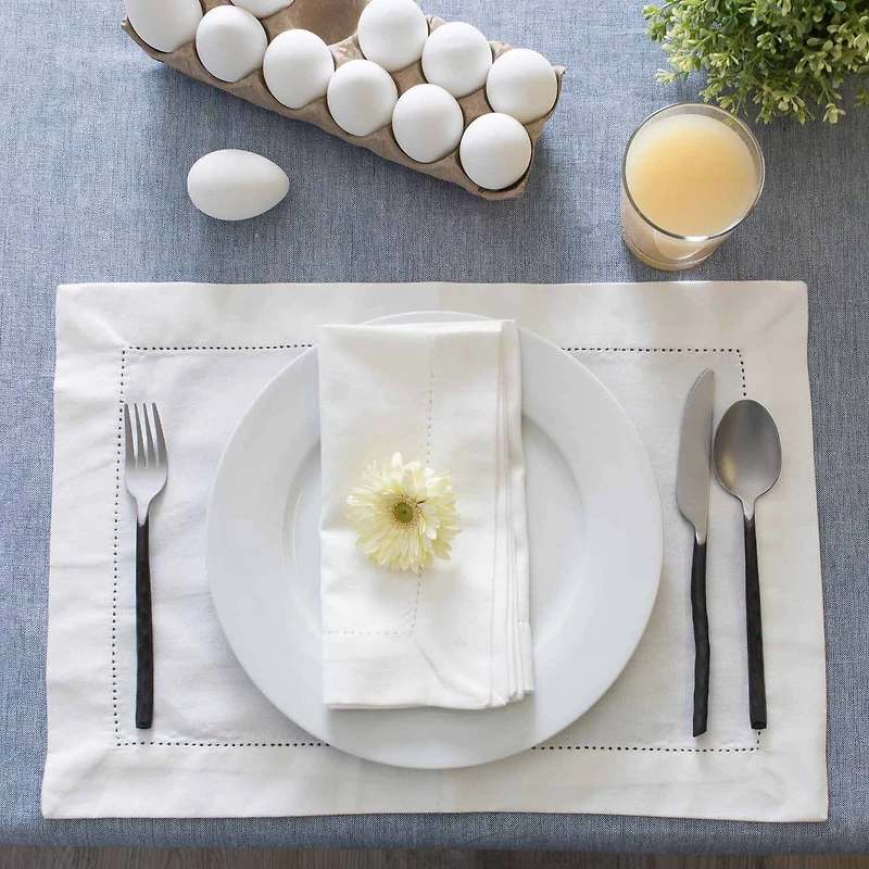 Design Imports Blue Solid Chambray Tablecloth