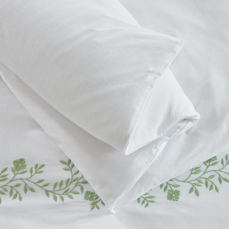 Martha Stewart Garden Path Easy Care Duvet Cover Set
