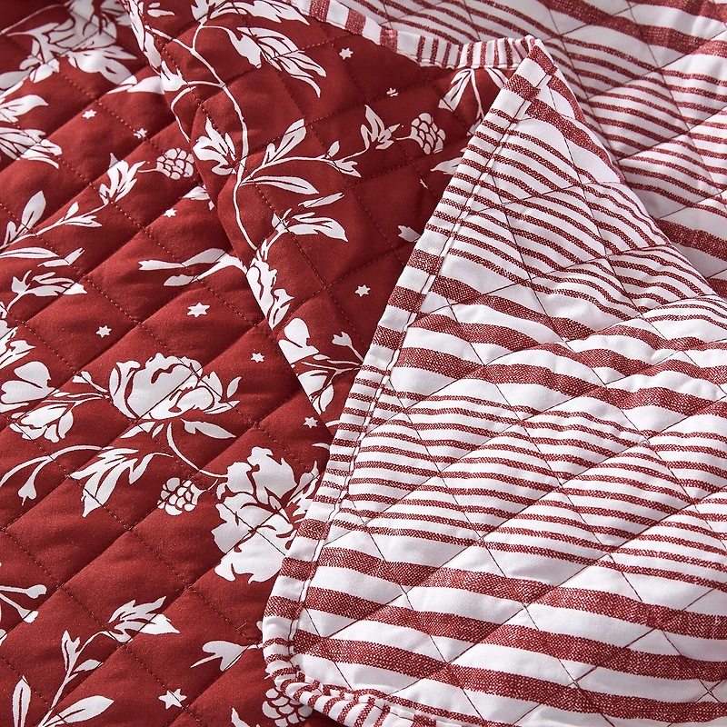 Martha Stewart Dancing Deer Easy Care Quilt Set