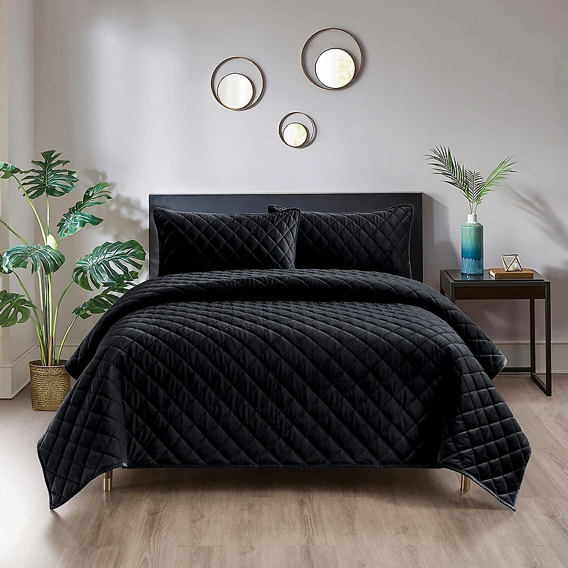 Pointehaven Velvet Diamond Design Oversized Quilt Set