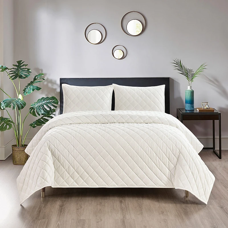 Pointehaven Velvet Diamond Design Oversized Quilt Set