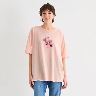Celestial Butterfly Oversized Tee Womens Juniors Crew Neck Short Sleeve Graphic T-Shirt
