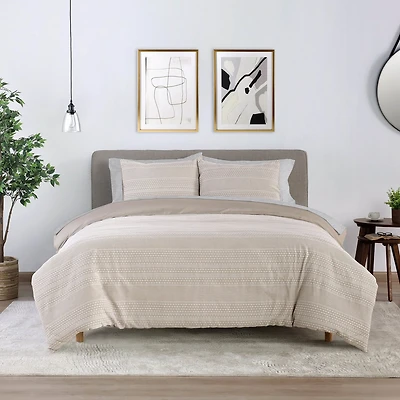 Vellux Sedona Reversible Comforter