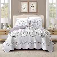 Laurel & Mayfair Gwendlynn Quilt