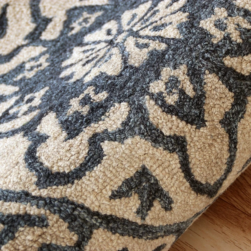 Beatrice Myra Floral Hand Tufted 3’X3’ Indoor Round Accent Rug