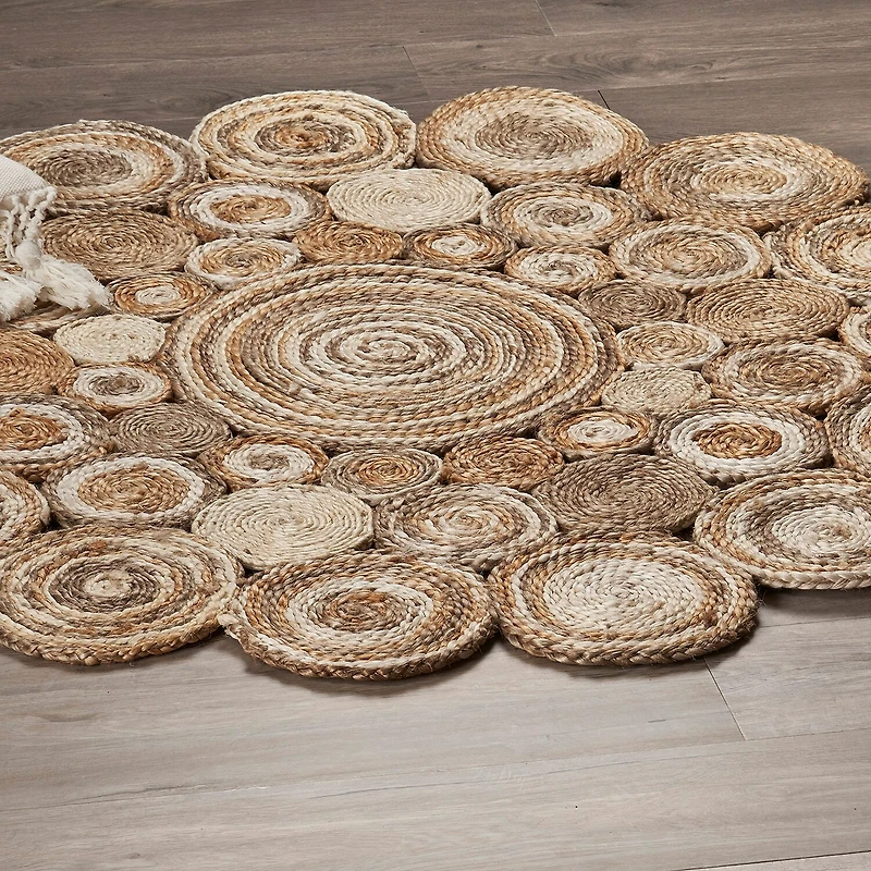 Brynn Astra Dots Braided Stain Resistant Indoor Round Area Rug