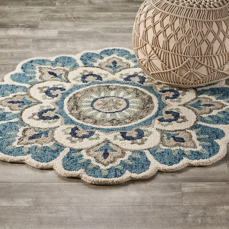 Daisy May Floral Hand Tufted Indoor Round Area Rug