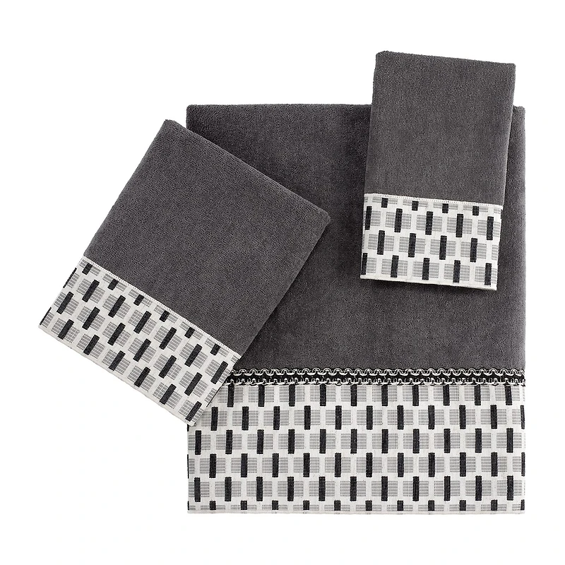 Avanti Norwood Geometric Bath Towel