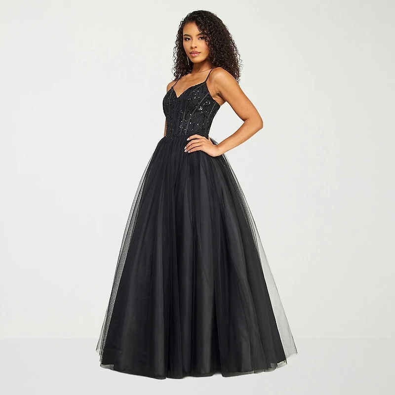 B. Smart Womens Juniors Sweetheart Neck Sequin Ball Gown