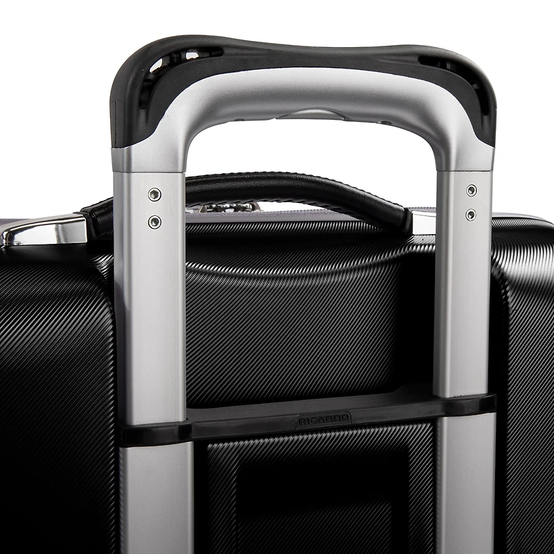 Ricardo Beverly Hills Rodeo Drive 28 Inch Hardside Checked Spinner Luggage