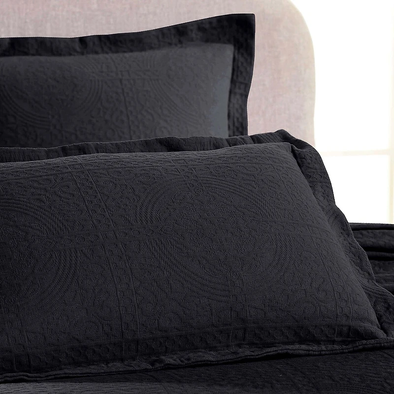 SUPERIOR® Fleur De Lis Matelasse French Pattern Jacquard Bedspread