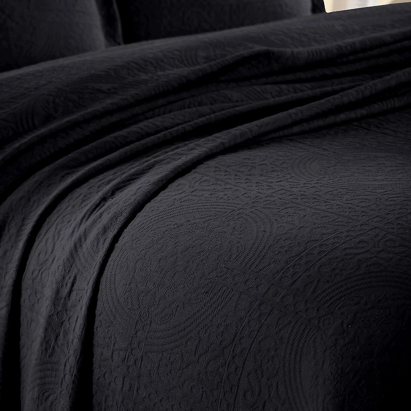 SUPERIOR® Fleur De Lis Matelasse French Pattern Jacquard Bedspread