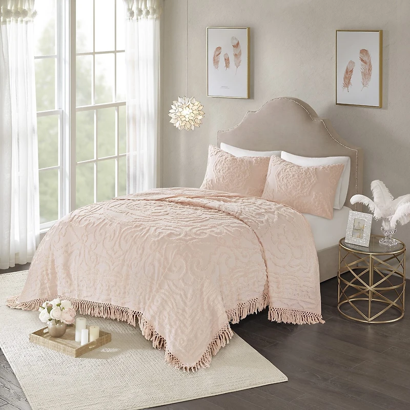 Madison Park Virginia Tufted Cotton Chenille Medallion Fringe Coverlet Set