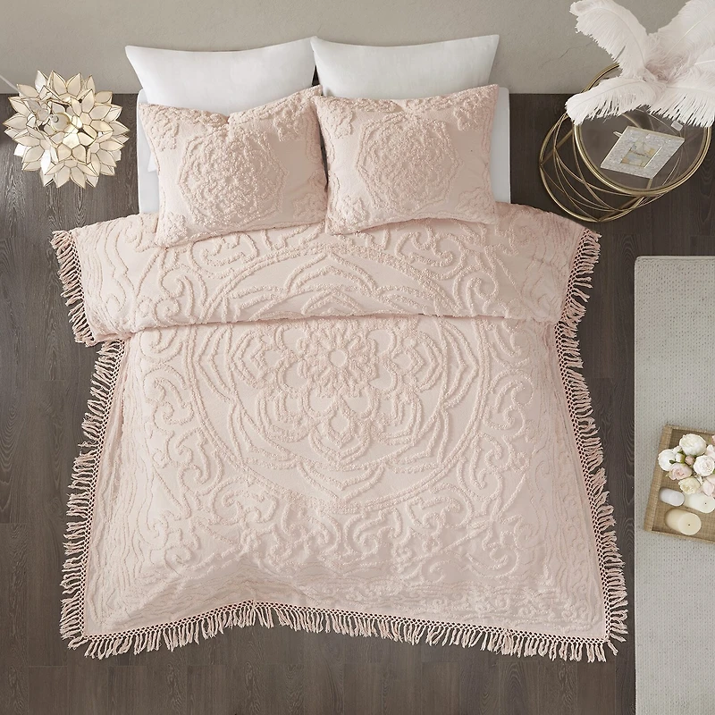 Madison Park Virginia Tufted Cotton Chenille Medallion Fringe Coverlet Set