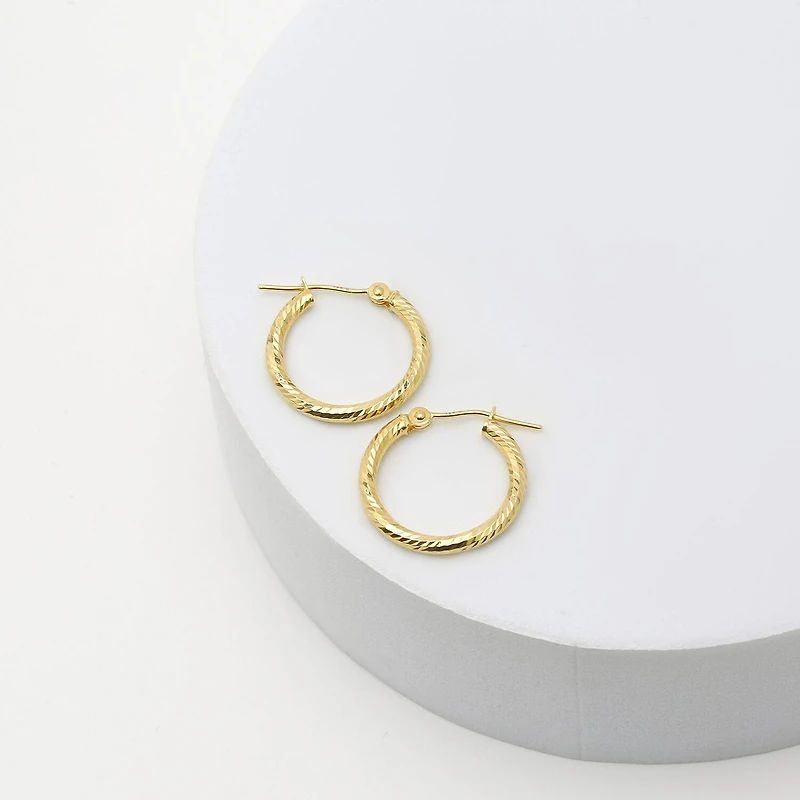 Diamond Cut Womens 14K Gold 18mm Hoop Earrings