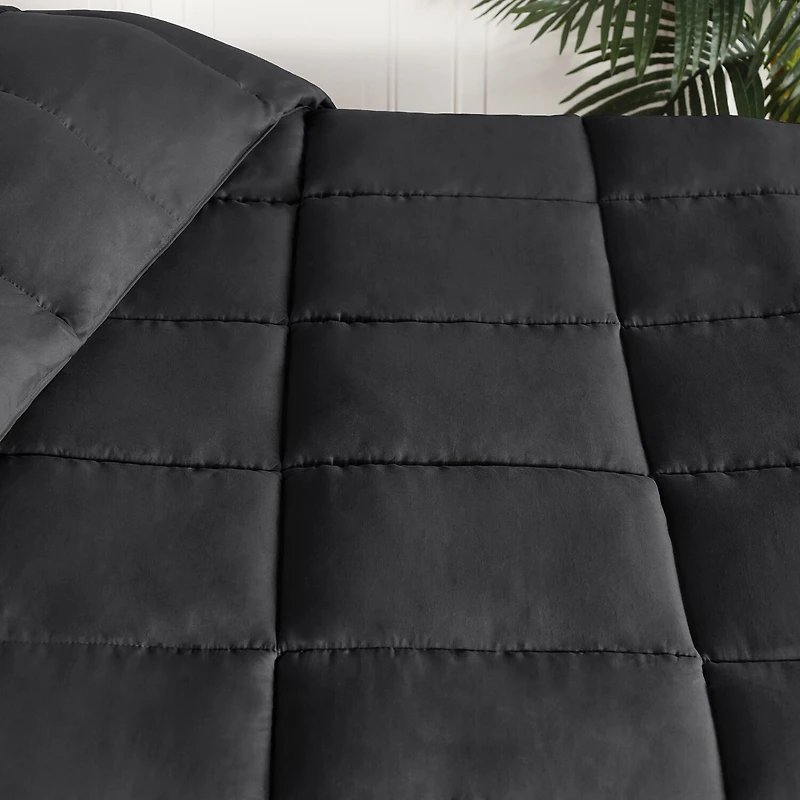 SUPERIOR® Solid All Season Plush Microfiber Down Alternative Hypoallergenic Comforter