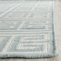 Safavieh Zarif Hand Woven Flat Weave Area Rug