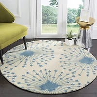 Safavieh Calvagh Hand Tufted Area Rug