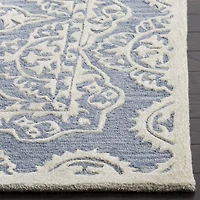 Safavieh Daniel Hand Tufted Area Rug