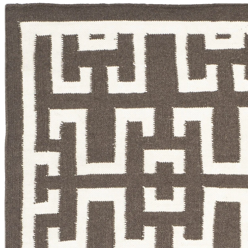Safavieh Owen Hand Woven Flat Weave Area Rug