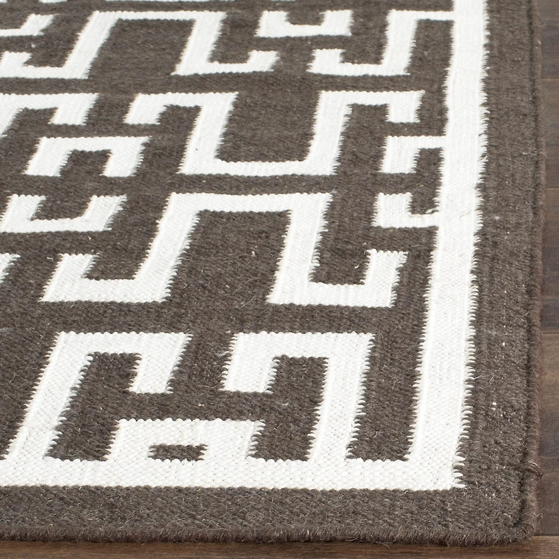 Safavieh Owen Hand Woven Flat Weave Area Rug