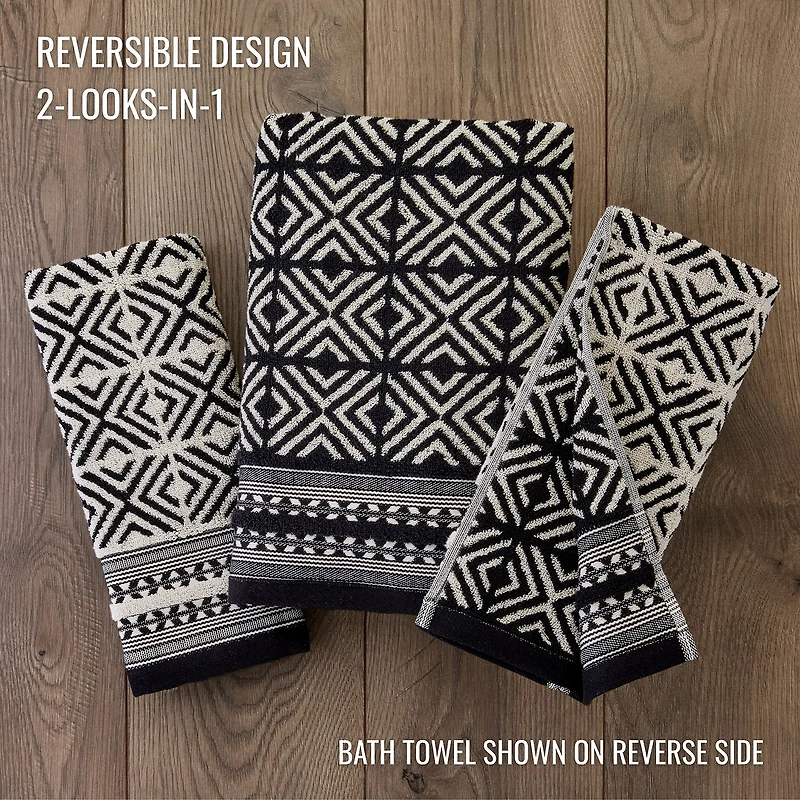 Saturday Knight Diamond Grid Embellished Diamond Bath Towel
