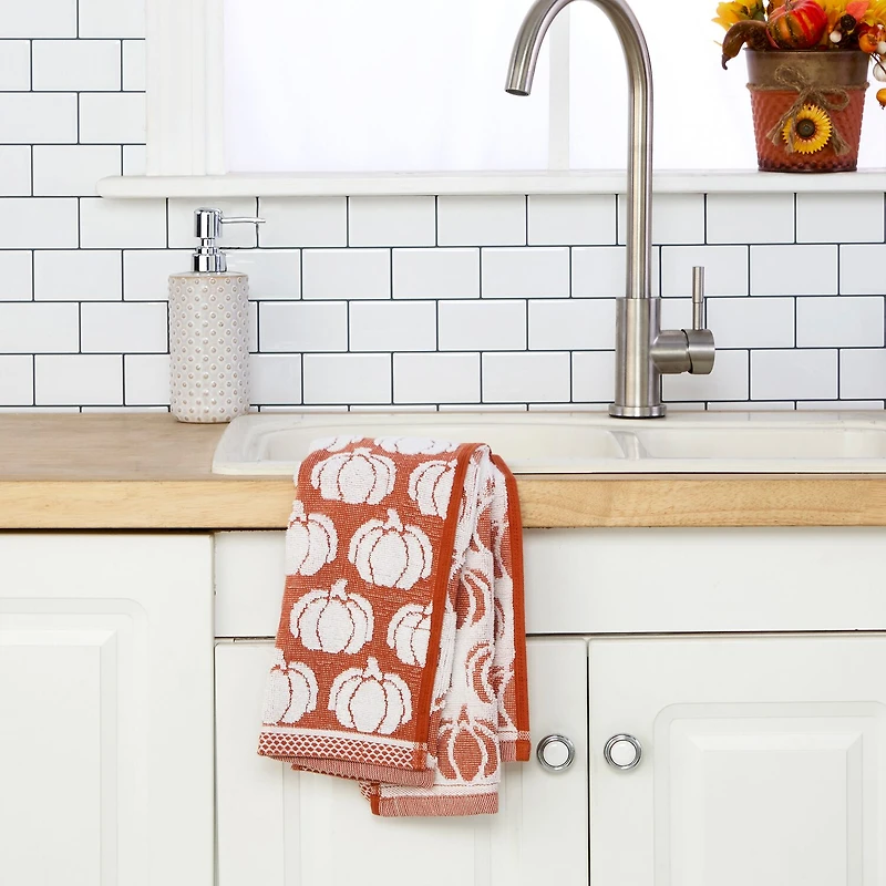 Saturday Knight Pumpkin Sculpted 2-pc. Embellished Jacquard Hand Towel