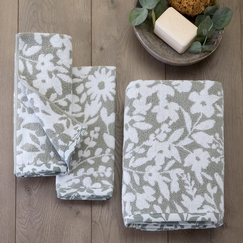 Saturday Knight Bedford Floral Embellished Bath Towel