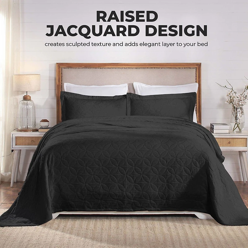 SUPERIOR® Serenity Cotton Matelasse Textured Jacquard Bedspread with Shams