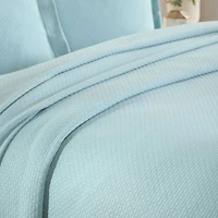 SUPERIOR® Solitaire Diamond Matelasse Geometric Jacquard Bedspread