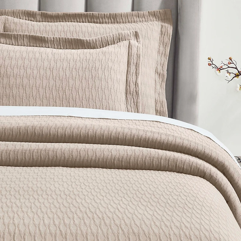 SUPERIOR® Calvert Cotton Lattice Geometric Jacquard Bedspread