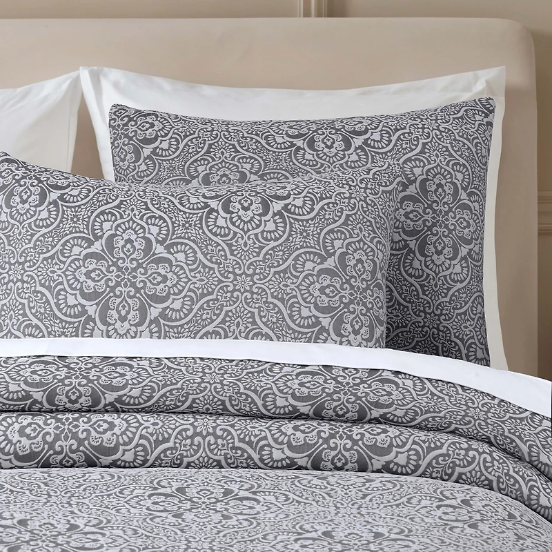 SUPERIOR® Enzy Floral Matelassé Textured Woven Bedspread with Shams