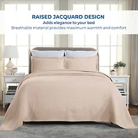SUPERIOR® Celtic Circle Textured Woven Jacquard Bedspread with Shams