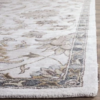 Safavieh Kaiden Hand Tufted Area Rug