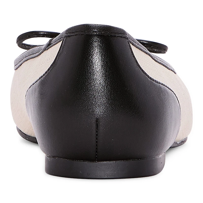 Liz Claiborne Franda Womens Round Closed Toe Ballet Flats