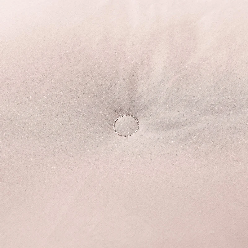 Royal Velvet Tufted Midweight Hypoallergenic Comforter