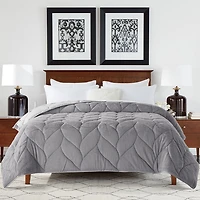 Waverly Cozy Midweight Hypoallergenic Comforter