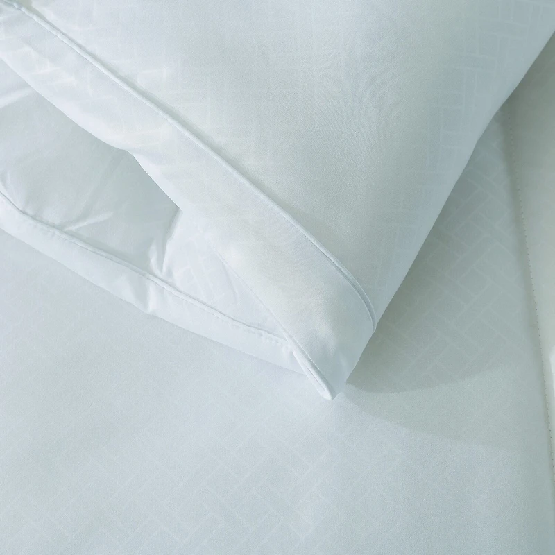 St. James Home European Gusset Midweight Hypoallergenic Comforter