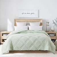 St. James Home Double Diamond Midweight Hypoallergenic Comforter
