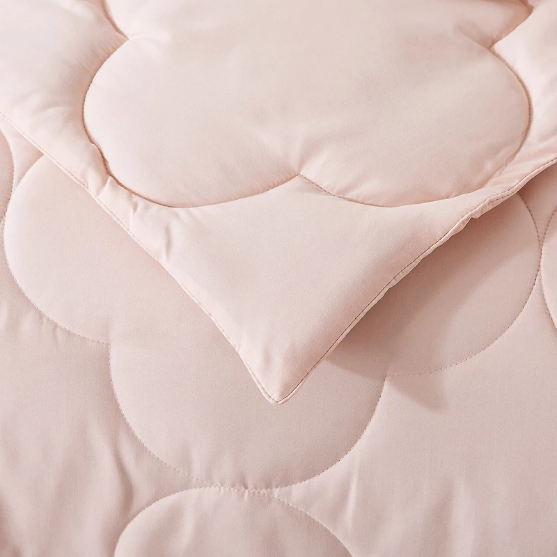 St. James Home Pendant Midweight Hypoallergenic Comforter
