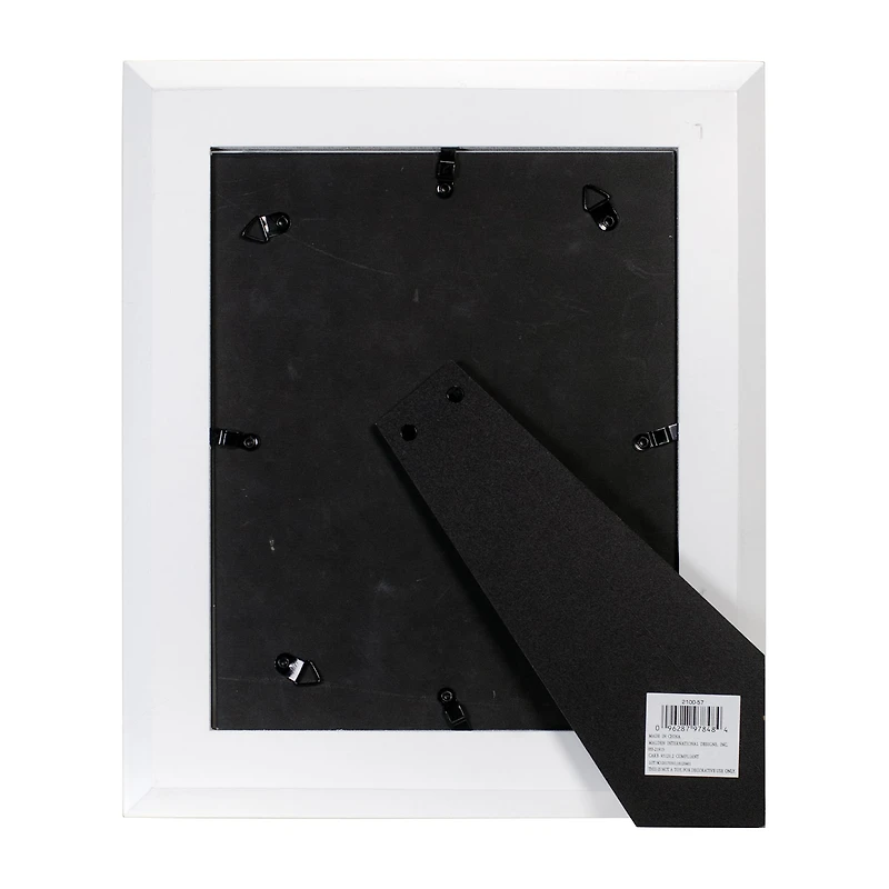 Malden 5"X7" & 8"X10" White Manhattan Tabletop Frame