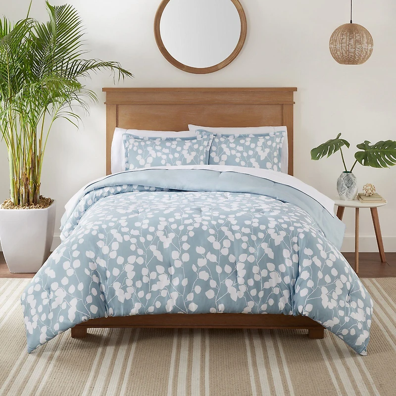 Serta® Ellen Midweight Comforter Set