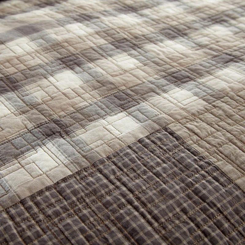 Donna Sharp Smoky Square Quilt
