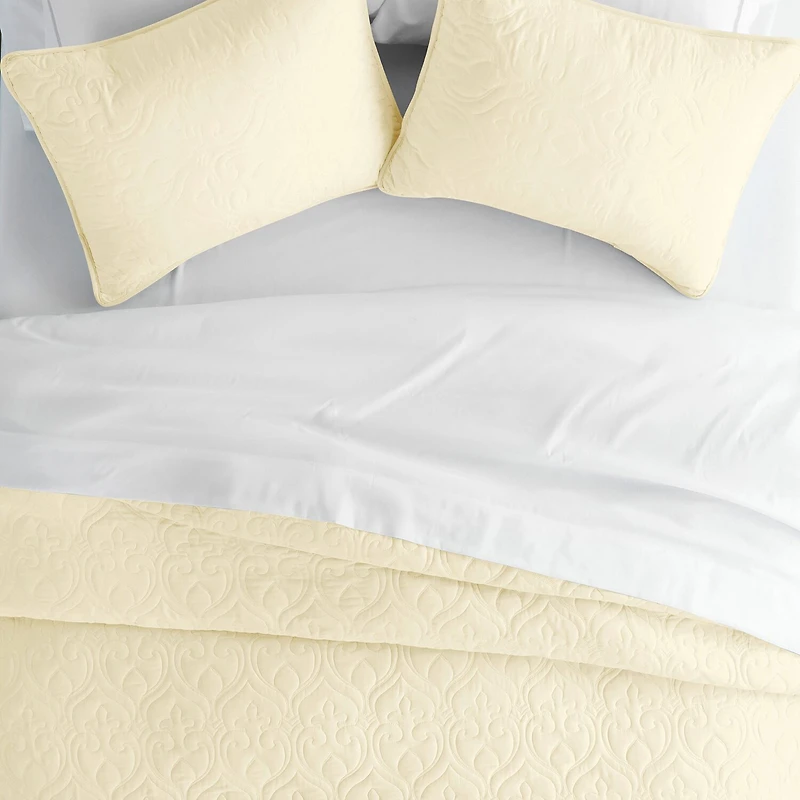 Casual Comfort Damask Stitch Quilt Set